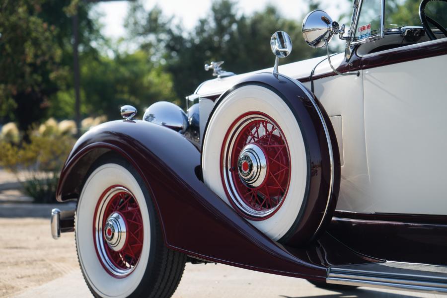 Детали экстерьера Packard Eight Phaeton 1934 года  (фото 21 из 30)